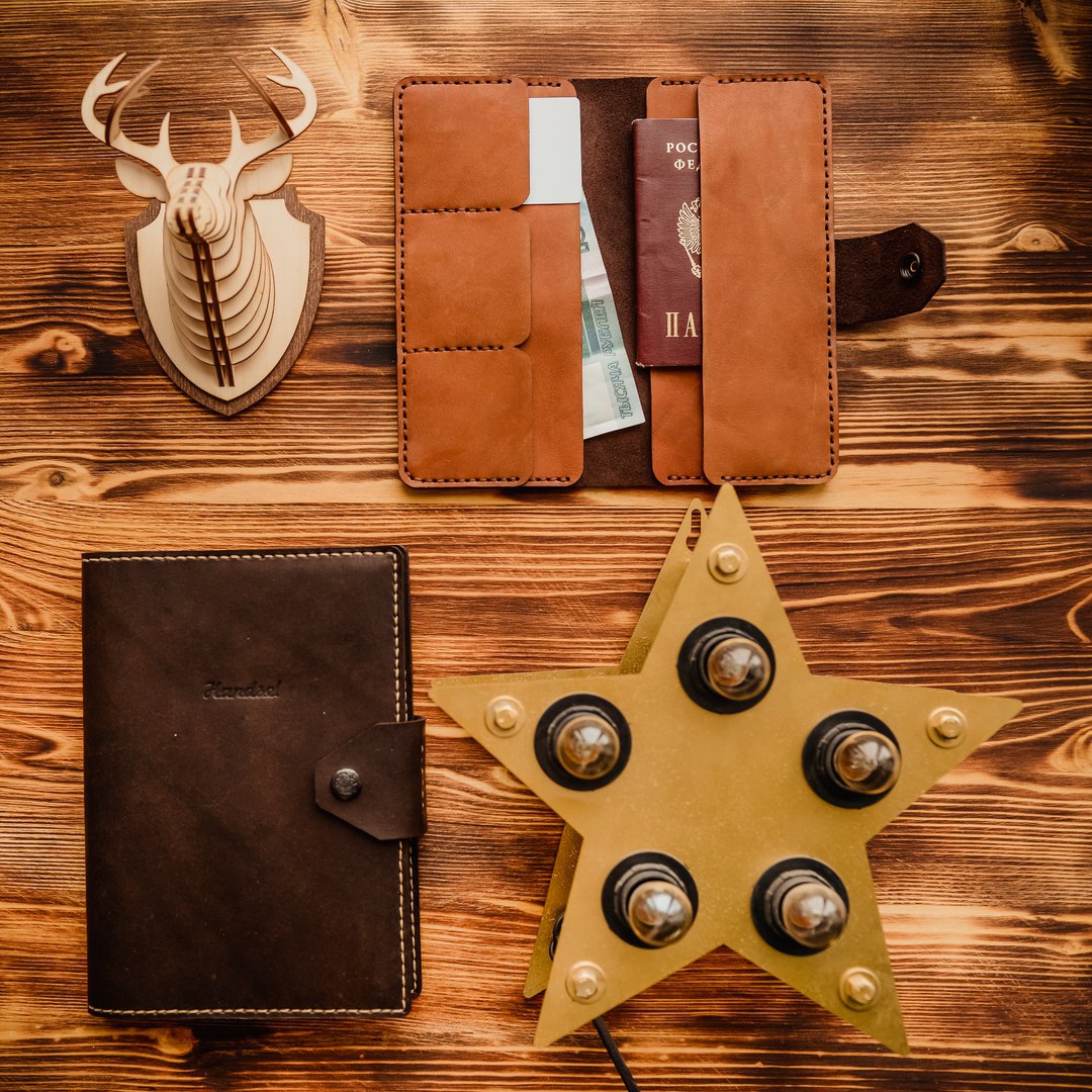 Series 1 Goldenrod/Brown